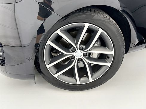 Certified 2025 Land Rover Range Rover SE AWD/4WD image 29