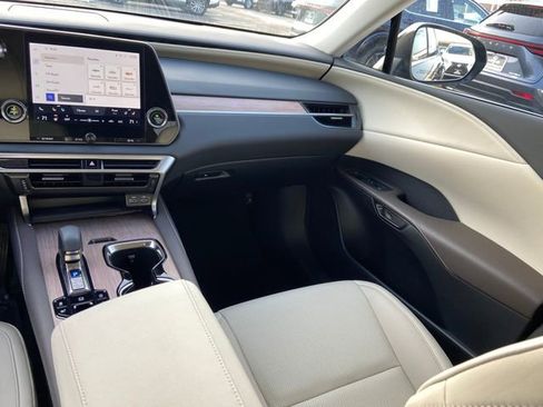 Certified 2023 Lexus RX 350 Premium w/ Accessory Package image 14