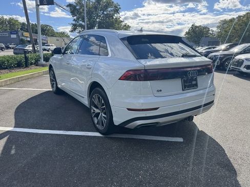 Used 2024 Audi Q8 Premium Plus image 8