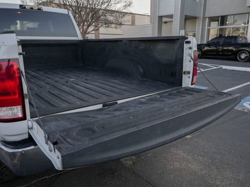 Used 2015 RAM 3500 Tradesman w/ Chrome Appearance Group image 12