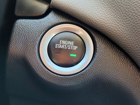 Used 2020 Chevrolet Equinox LT image 29