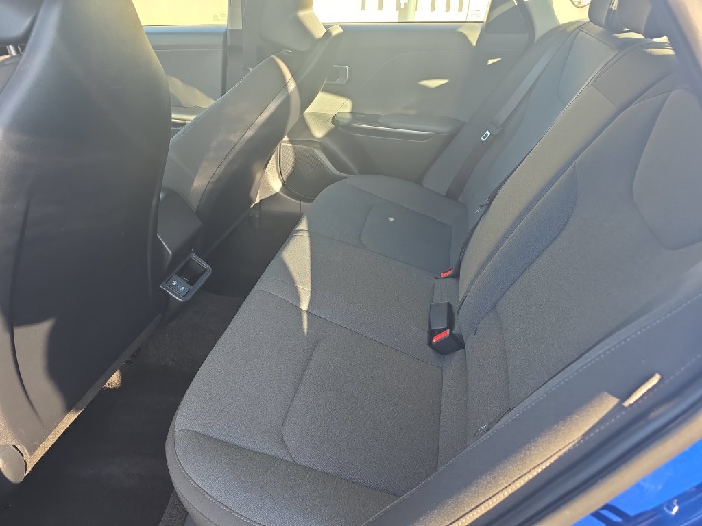 Used 2025 Kia K4 FWD image 22