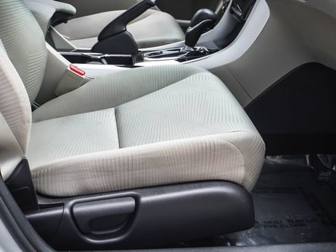 Used 2017 Honda Accord LX image 23