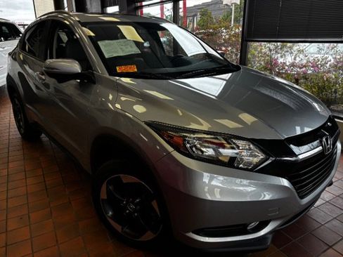 Used 2018 Honda HR-V EX-L image 1