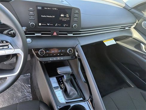 New 2026 Hyundai Elantra Blue image 27