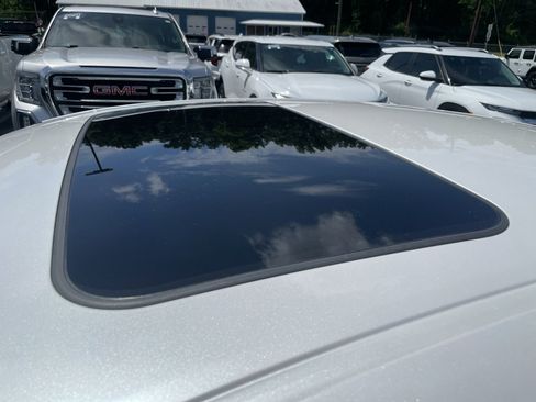 Used 2024 Lexus ES 350 w/ Premium Package FWD image 5