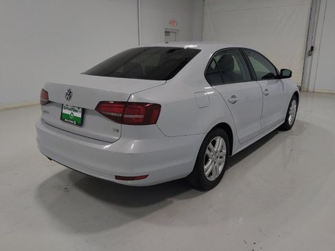Used 2018 Volkswagen Jetta S w/ Cold Weather Package FWD image 9