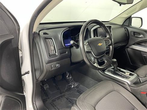 Certified 2020 Chevrolet Colorado LT w/ LT Convenience Package image 3