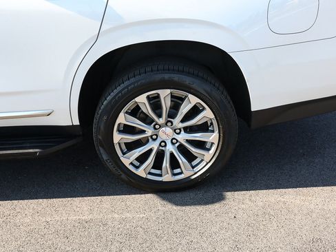 Used 2021 GMC Yukon Denali AWD/4WD image 3