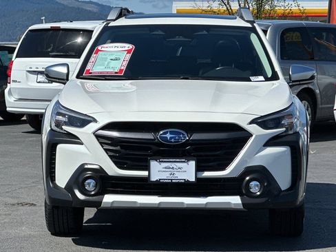 Used 2024 Subaru Outback Touring XT AWD/4WD image 9