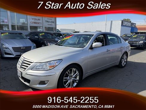 Used 2011 Hyundai Genesis 3.8 w/ Technology Pkg 4 image 3