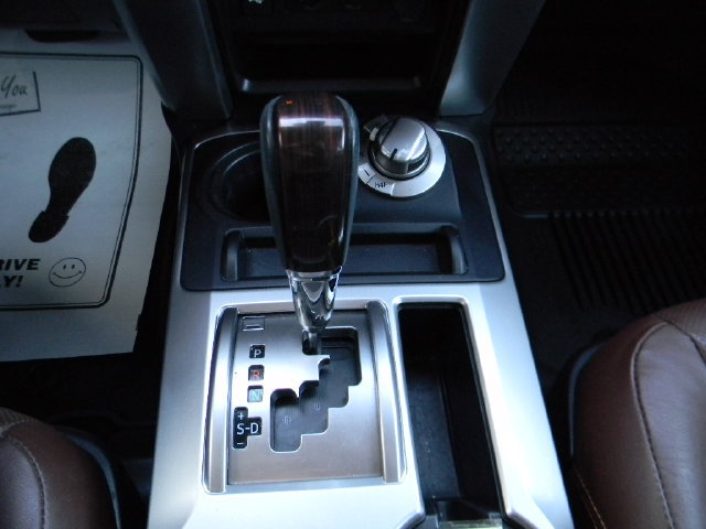 Used 2024 Toyota 4Runner Limited AWD/4WD image 18
