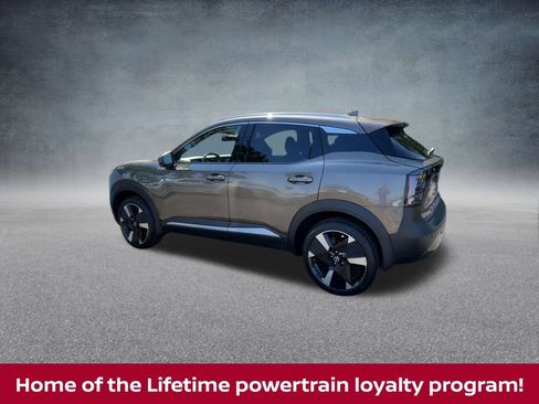 Certified 2025 Nissan Kicks SR image 7