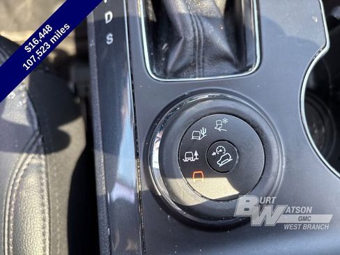 Used 2018 Ford Explorer XLT w/ Equipment Group 202A AWD/4WD image 30