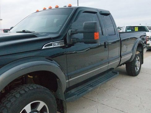 Used 2016 Ford F350 Lariat w/ Camper Package image 8