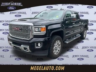 Used 2018 GMC Sierra 2500 Denali w/ Duramax Plus Package AWD/4WD video 1