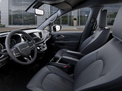 New 2026 Chrysler Pacifica Select AWD/4WD image 22