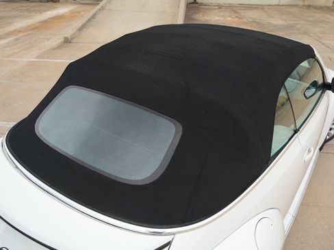 Used 2013 Volkswagen Beetle TDI FWD image 35