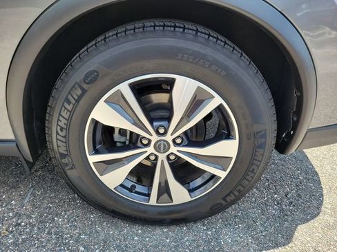 Used 2024 Nissan Murano SV FWD image 7