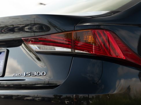 Used 2017 Lexus IS 300 AWD w/ Navigation System Package image 25