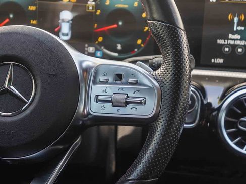 Used 2023 Mercedes-Benz CLA 250 image 17