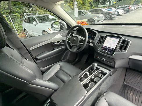 Used 2023 Volvo XC90 B5 Core w/ Protection Package Premier AWD/4WD image 20