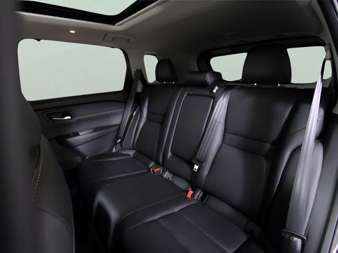Used 2024 Nissan Rogue SL w/ SL Premium Package FWD image 18