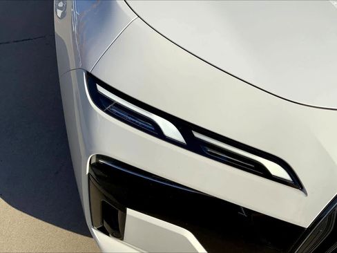 New 2025 BMW 760i xDrive w/ Luxury Rear Seating Package image 13