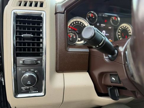 Used 2016 RAM 1500 Laramie w/ Convenience Group image 33