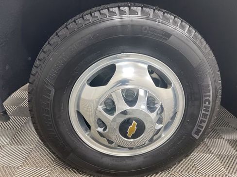 Used 2023 Chevrolet Silverado 3500 High Country w/ Technology Package image 10