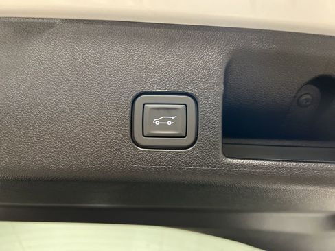 New 2026 Chevrolet Equinox EV LT AWD/4WD image 11