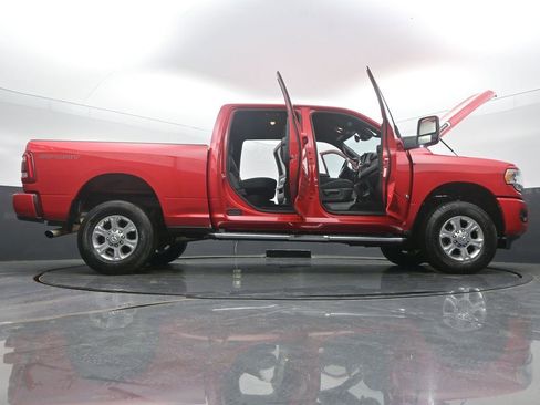 Used 2024 RAM 2500 Big Horn w/ Safety Group image 61