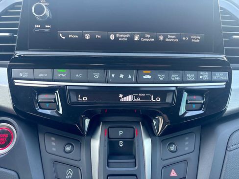 Certified 2026 Honda Odyssey EX-L image 16