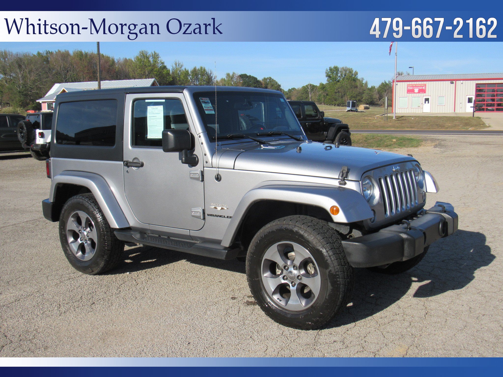 Used 2016 Jeep Wrangler Sahara w/ Connectivity Group AWD/4WD image 18