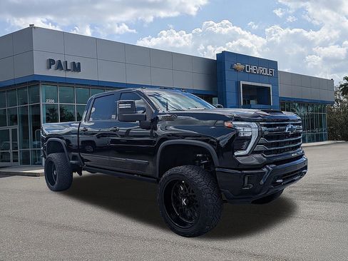 Used 2024 Chevrolet Silverado 2500 High Country w/ Midnight Edition AWD/4WD image 1