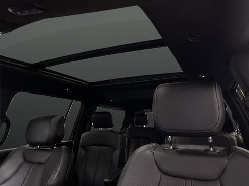 Used 2023 Jeep Wagoneer Series II w/ Premium Group I image 7