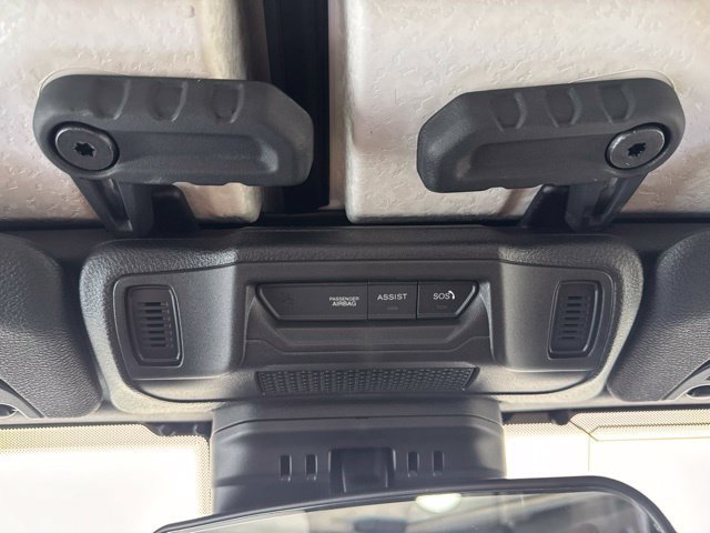 Used 2024 Jeep Wrangler Unlimited Sport AWD/4WD image 14
