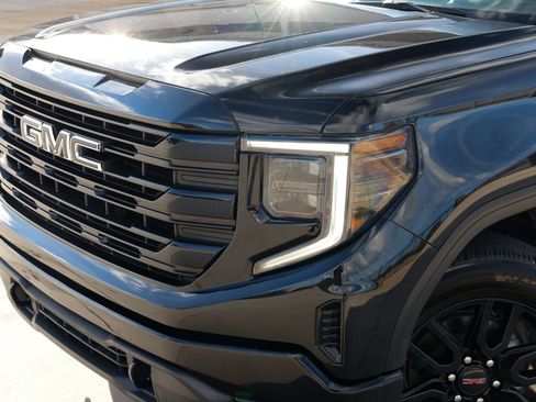 Used 2023 GMC Sierra 1500 Elevation w/ LPO, Elevation Black Package image 43