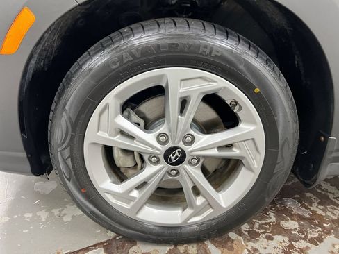 Used 2023 Hyundai Kona SEL AWD/4WD image 26