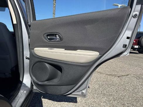 Used 2019 Honda HR-V LX image 26