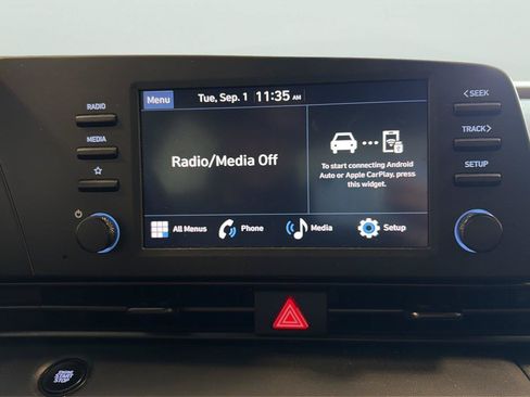 Used 2025 Hyundai Elantra Sport FWD image 20