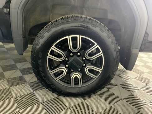 Used 2020 GMC Sierra 2500 AT4 w/ AT4 Premium Package image 37