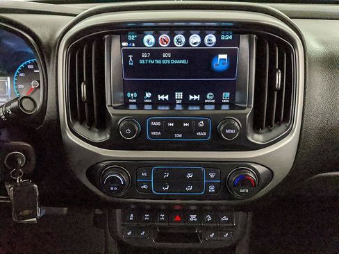 Used 2018 Chevrolet Colorado ZR2 image 9