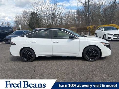 New 2026 Nissan Sentra SR w/ SR Premium Package FWD image 10