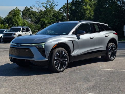 Used 2024 Chevrolet Blazer EV RS AWD/4WD image 5