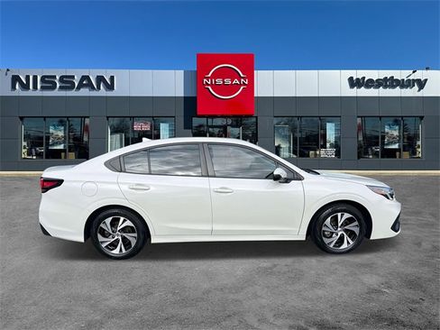 Used 2023 Subaru Legacy Premium image 5