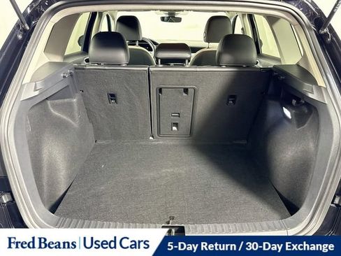 Used 2025 Volkswagen Taos SE AWD/4WD image 31