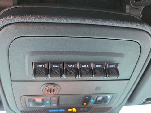 Used 2023 Ford Bronco Badlands image 29