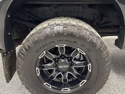 Used 2013 Ford F350 Lariat w/ Lariat Chrome Pkg image 8