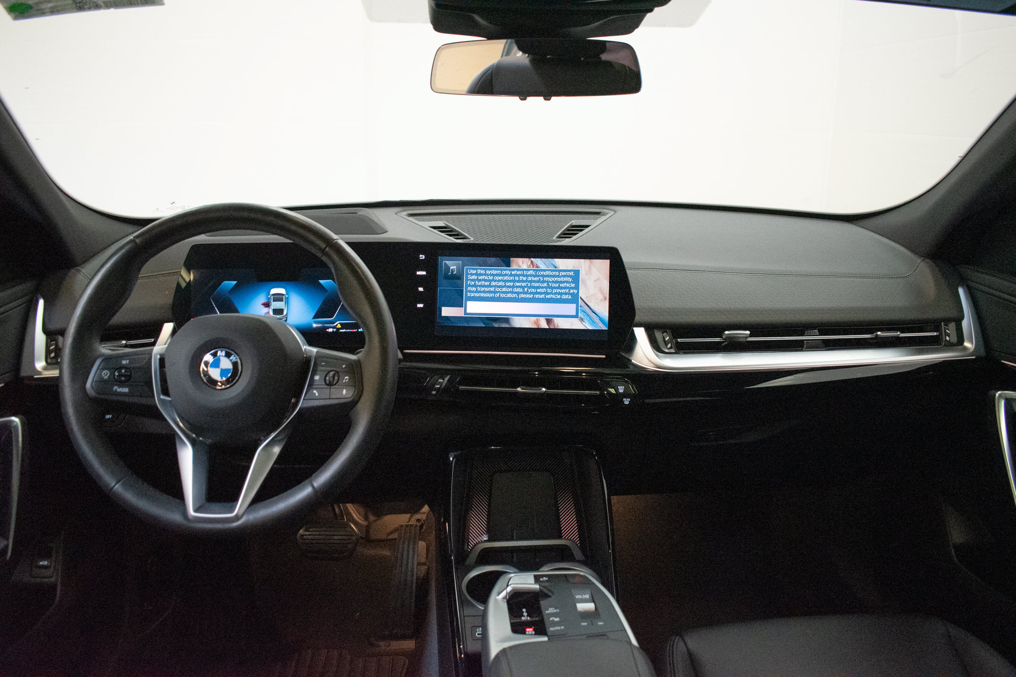 Used 2025 BMW X2 xDrive28i AWD/4WD image 11